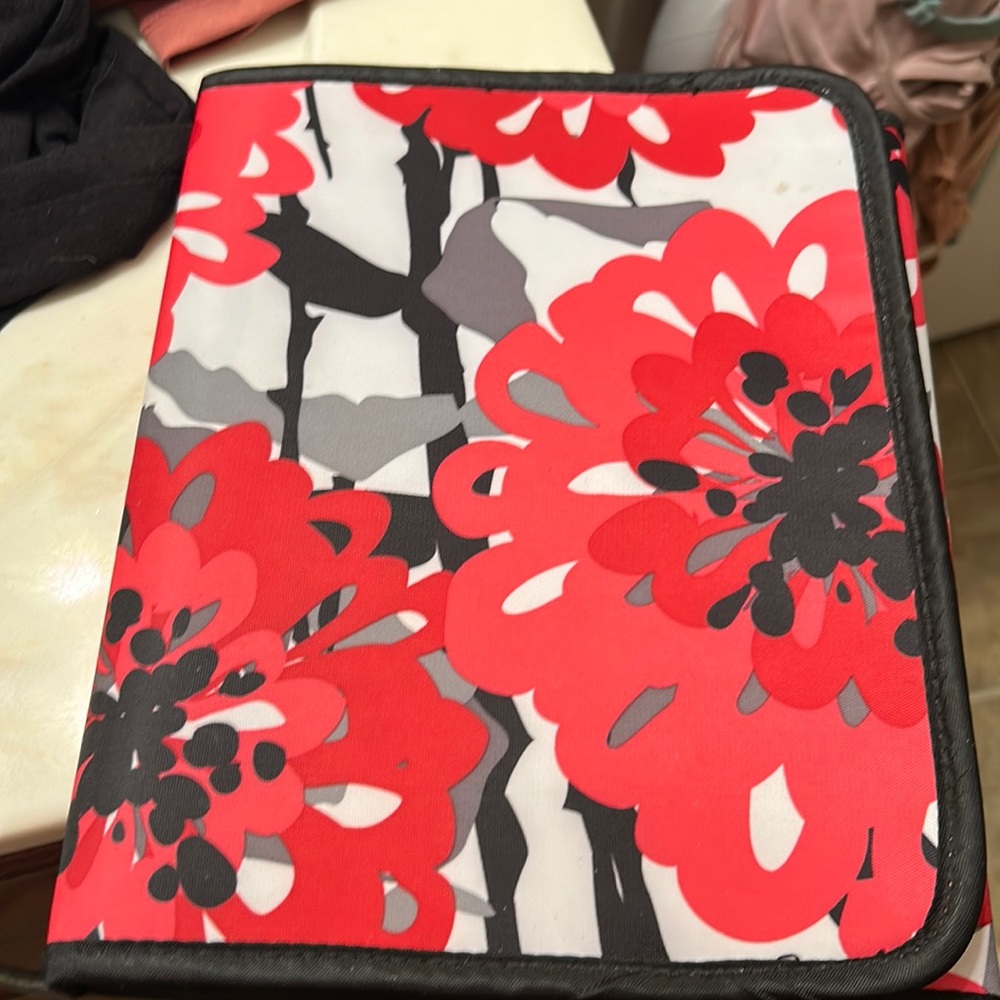 Thirty One iPad case with notepad